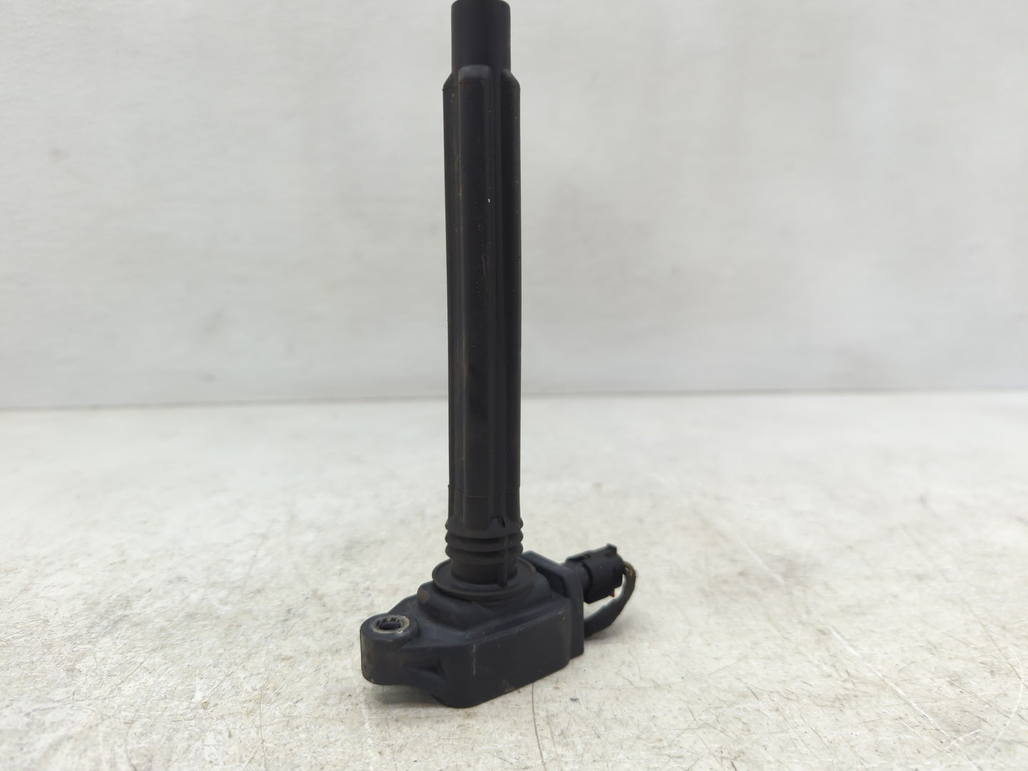 2015-2017 Chrysler 200 Ignition Coil Igniter Pack - Oemusedautoparts1.com