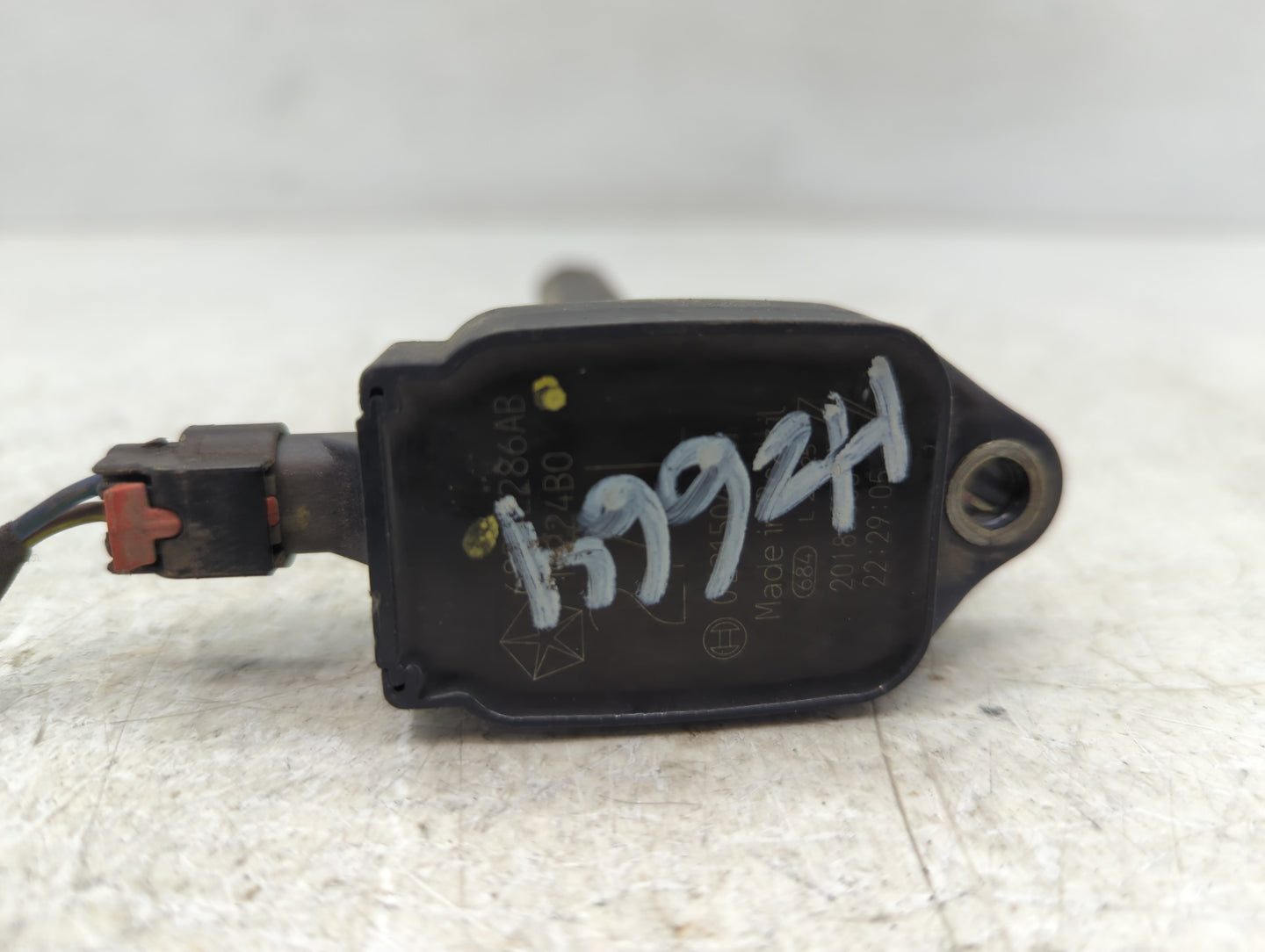 2015-2017 Chrysler 200 Ignition Coil Igniter Pack - Oemusedautoparts1.com