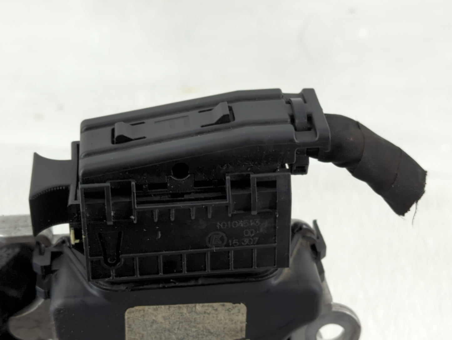 2015-2017 Chrysler 200 Chassis Control Module Ccm Bcm Body Control - Oemusedautoparts1.com