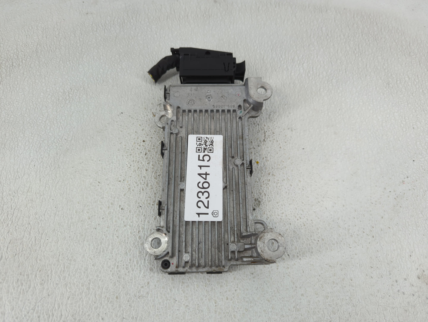 2015-2017 Chrysler 200 Chassis Control Module Ccm Bcm Body Control - Oemusedautoparts1.com