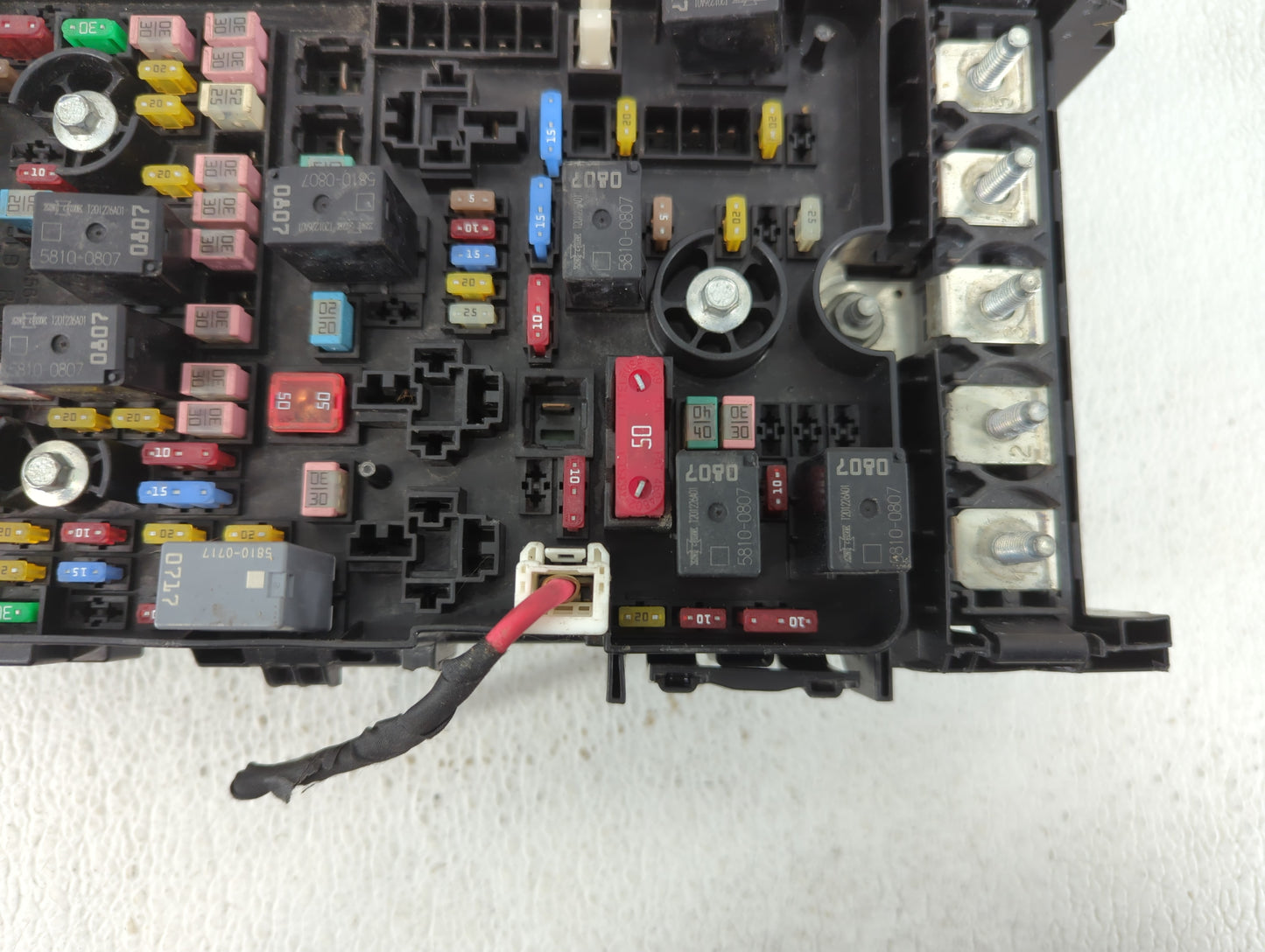 2016-2017 Chrysler 200 Fusebox Fuse Box Panel Relay Module Fits Fits 2016 2017 OEM Used Auto Parts - Oemusedautoparts1.com