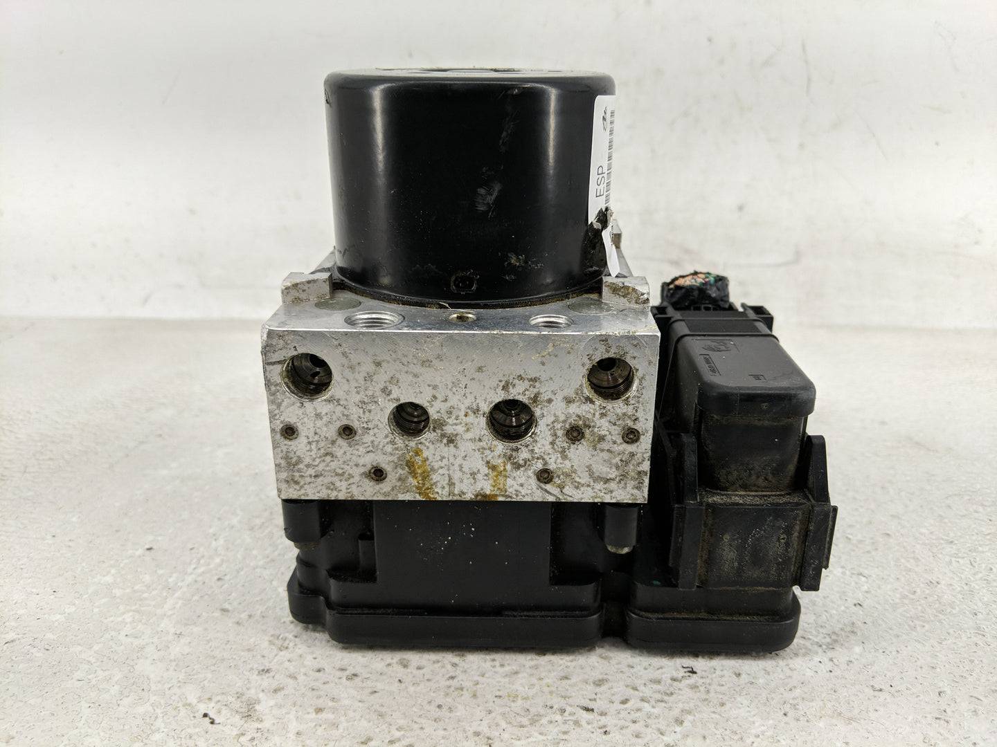2017 Chrysler 200 ABS Pump Control Module Replacement Fits OEM Used Auto Parts - Oemusedautoparts1.com
