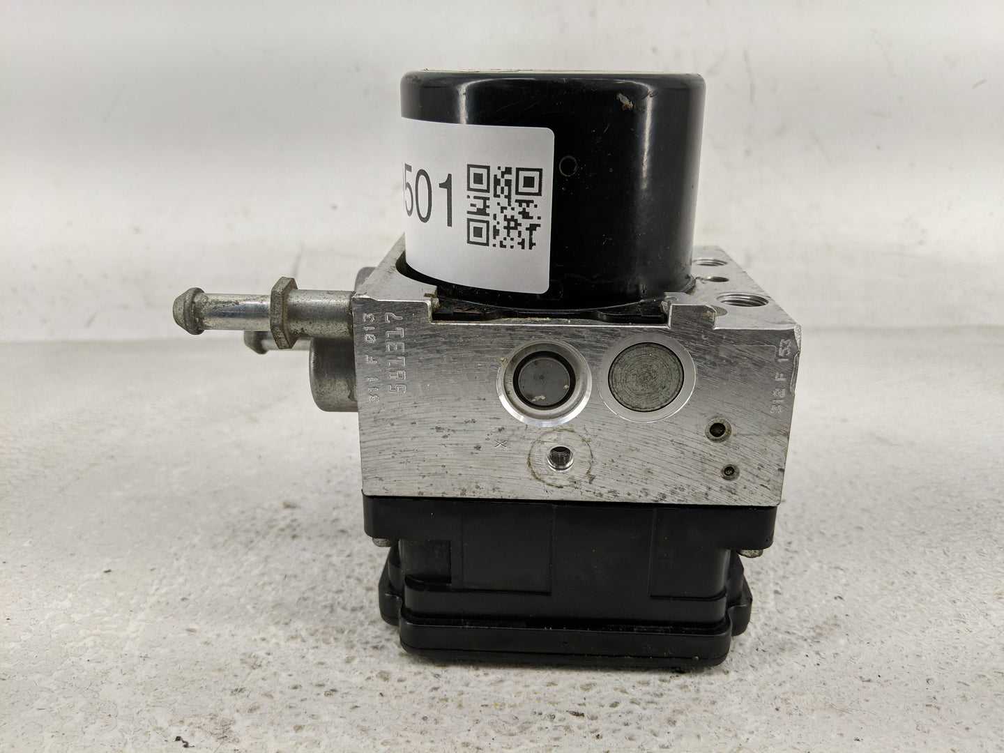 2017 Chrysler 200 ABS Pump Control Module Replacement Fits OEM Used Auto Parts - Oemusedautoparts1.com