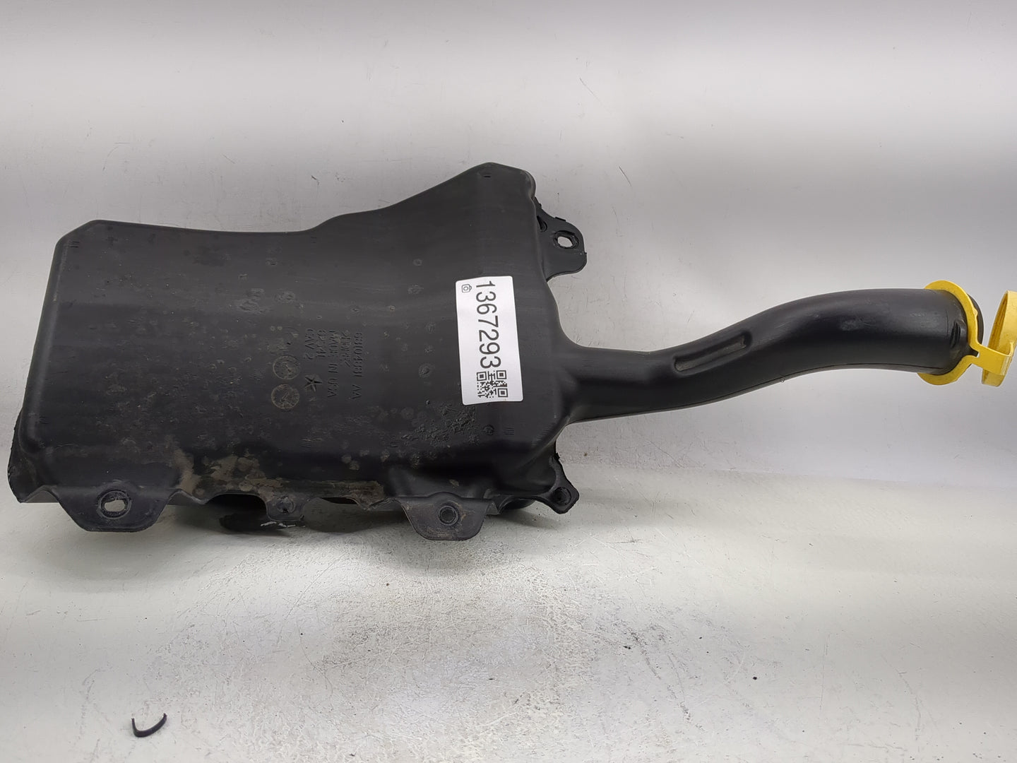 2015-2017 Chrysler 200 Windshield Washer Fluid Reservoir Bottle Oem - Oemusedautoparts1.com