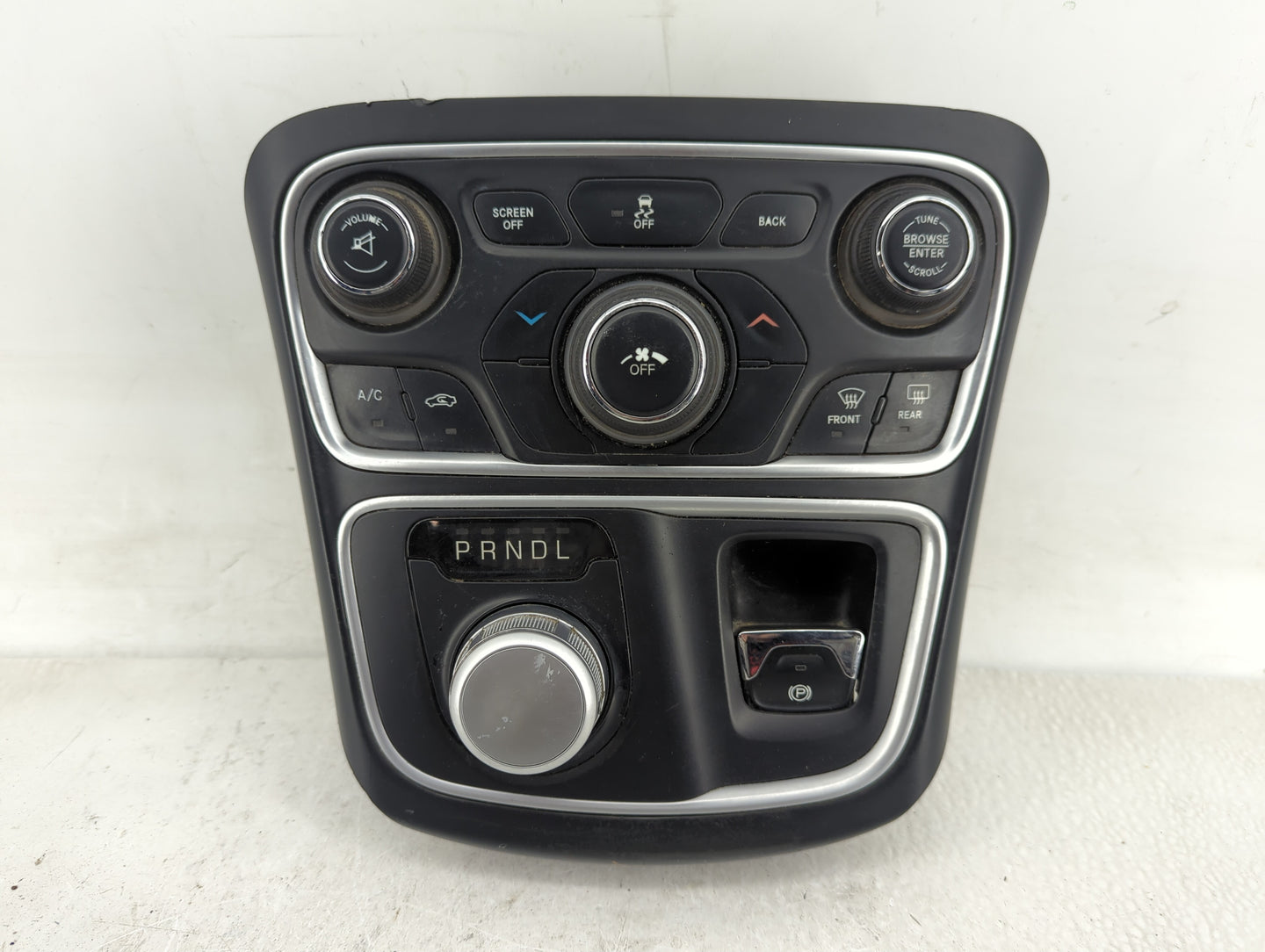 2017 Chrysler 200 Radio AM FM Cd Player Receiver Replacement P/N:05091529AF Fits OEM Used Auto Parts - Oemusedautoparts1.com