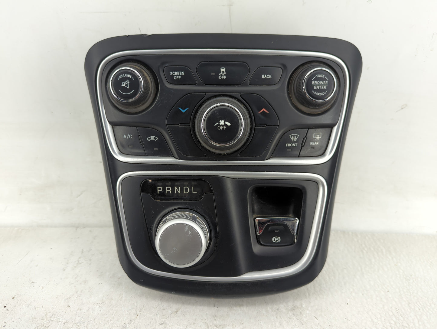 2017 Chrysler 200 Radio AM FM Cd Player Receiver Replacement P/N:05091529AF Fits OEM Used Auto Parts - Oemusedautoparts1.com
