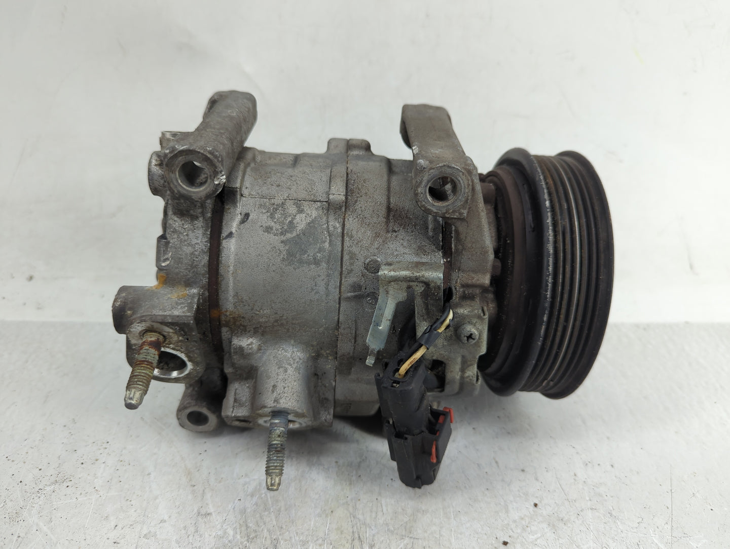 2011-2014 Chrysler 200 Air Conditioning A/c Ac Compressor Oem - Oemusedautoparts1.com