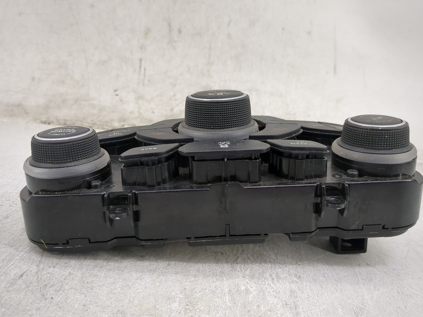 2016-2017 Chrysler 200 Climate Control Module Temperature AC/Heater Replacement P/N:05091536AF Fits Fits 2016 2017 OEM Used 
