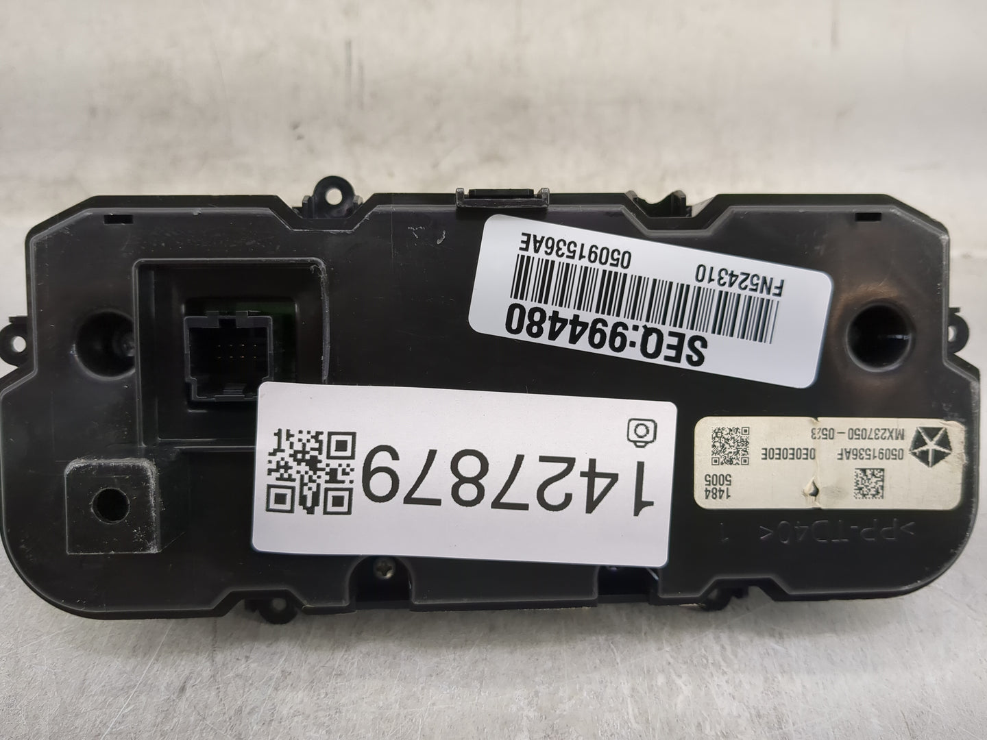 2016-2017 Chrysler 200 Climate Control Module Temperature AC/Heater Replacement P/N:05091536AF Fits Fits 2016 2017 OEM Used 