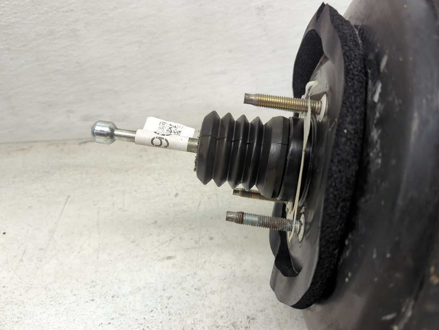 2015-2017 Chrysler 200 Power Brake Booster Oem - Oemusedautoparts1.com