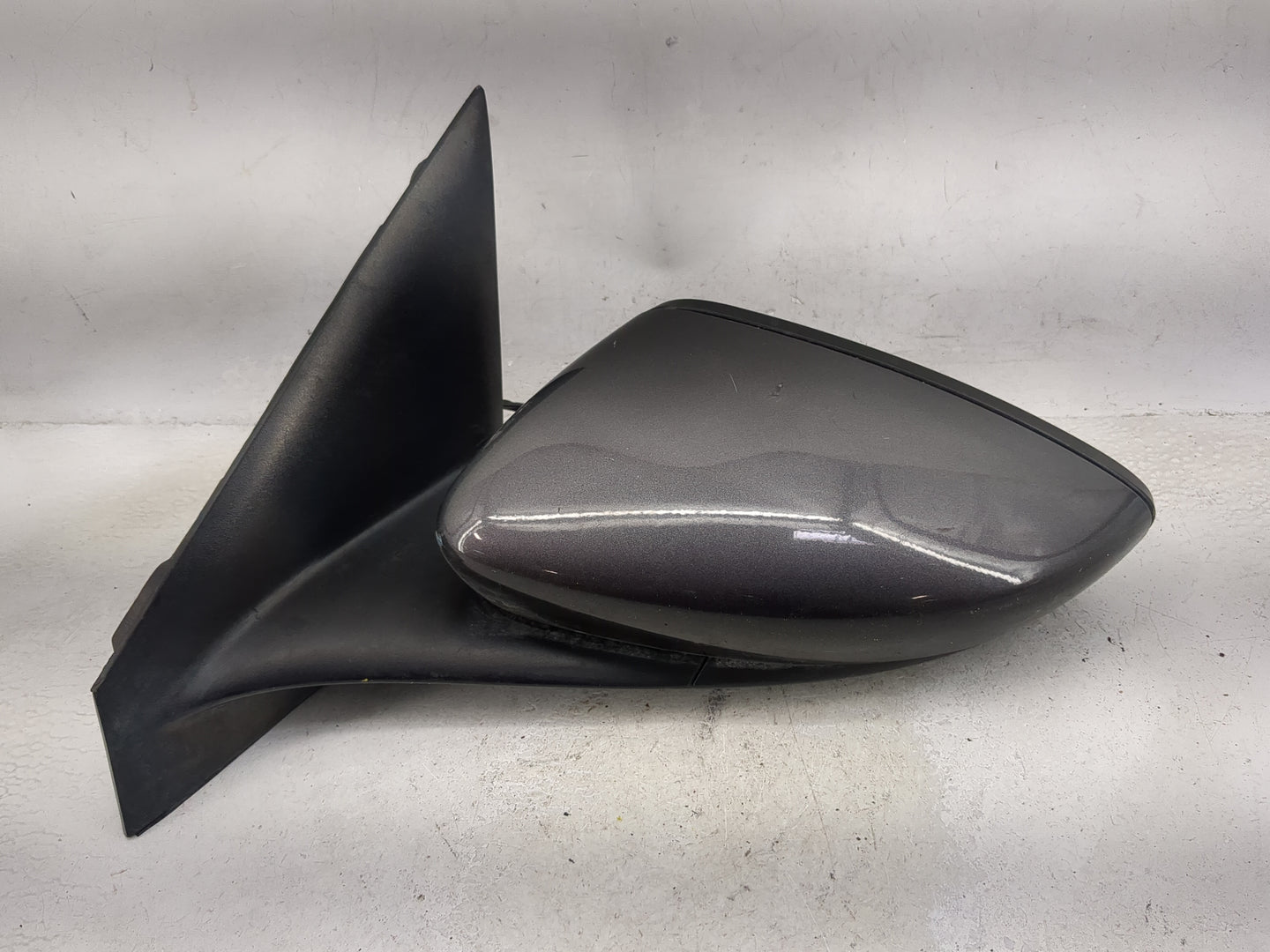 2015-2017 Chrysler 200 Driver Side View Mirror - Left Door Mirror OEM Used - Oemusedautoparts1.com