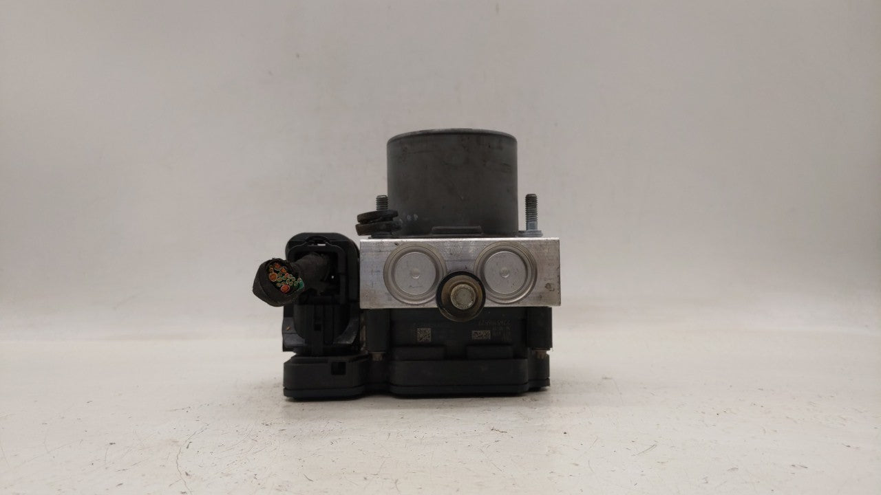 2016 Chrysler 200 ABS Pump Control Module Replacement P/N:68267002AC 68293539AB Fits OEM Used Auto Parts - Oemusedautoparts1