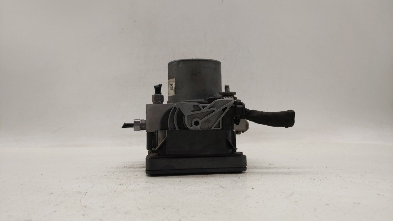 2016 Chrysler 200 ABS Pump Control Module Replacement P/N:68267002AC 68293539AB Fits OEM Used Auto Parts - Oemusedautoparts1