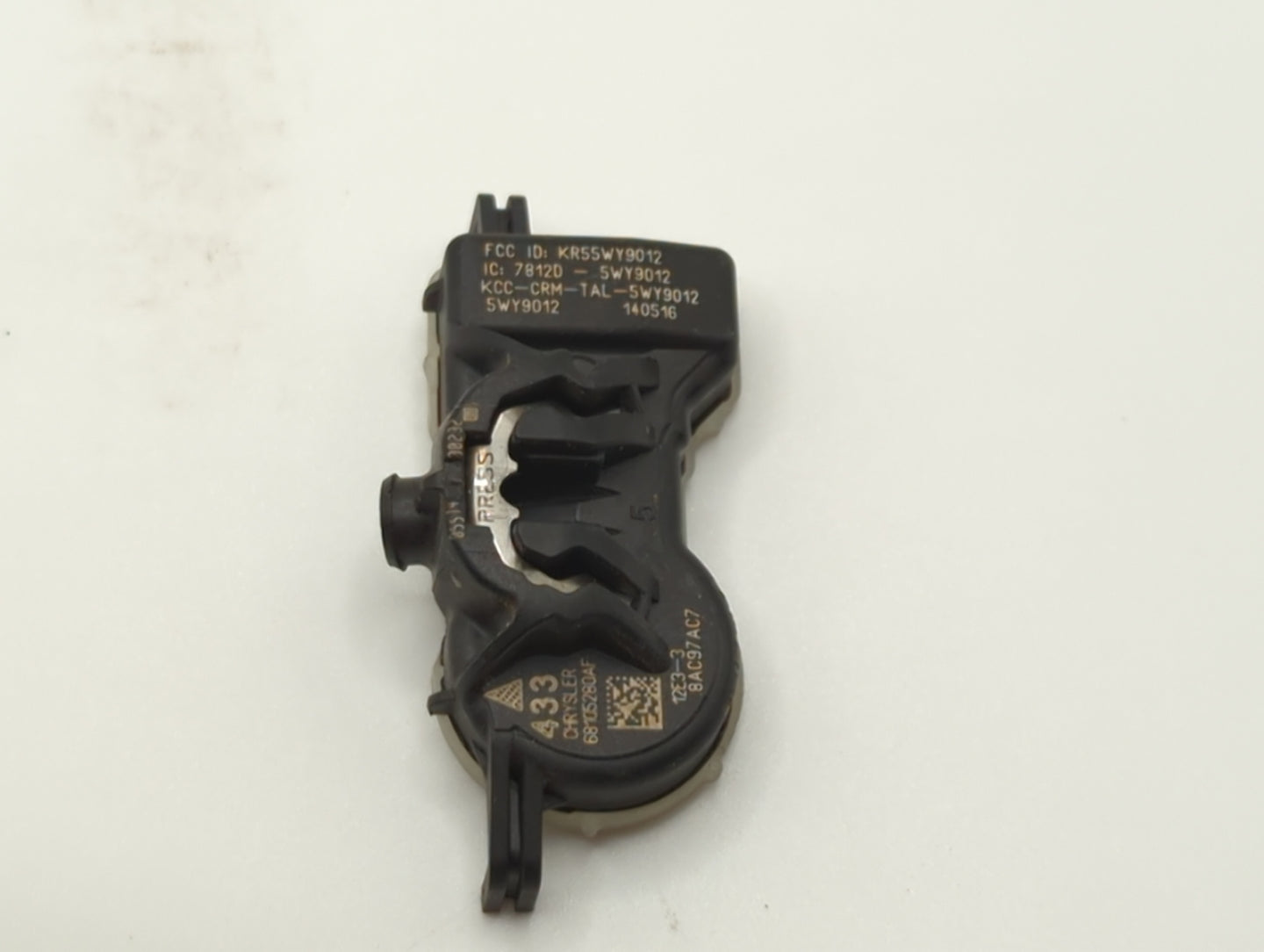 2017 Chrysler 200 Tire Pressure Monitoring System Sensor Tpms - Oemusedautoparts1.com