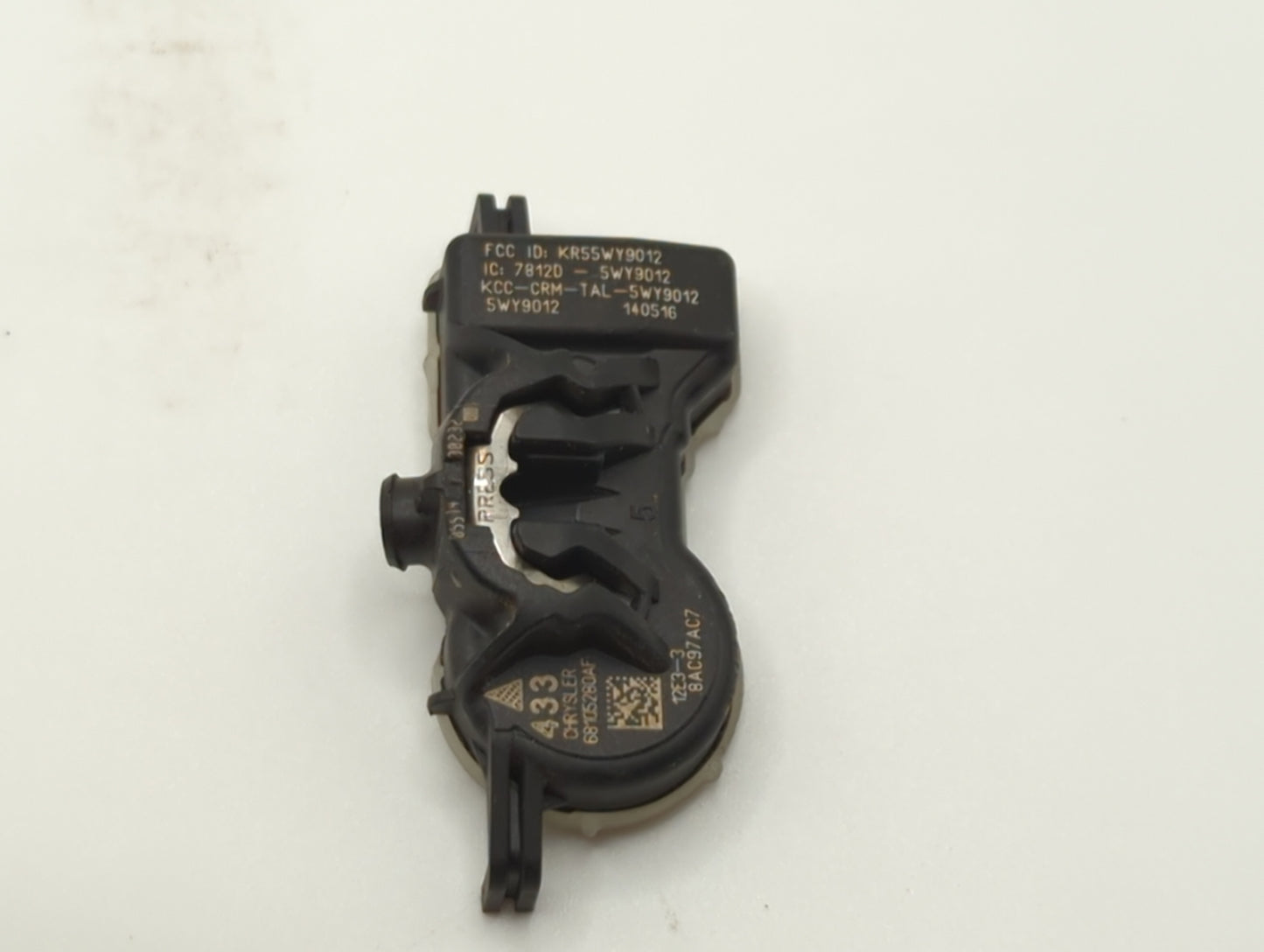 2017 Chrysler 200 Tire Pressure Monitoring System Sensor Tpms - Oemusedautoparts1.com