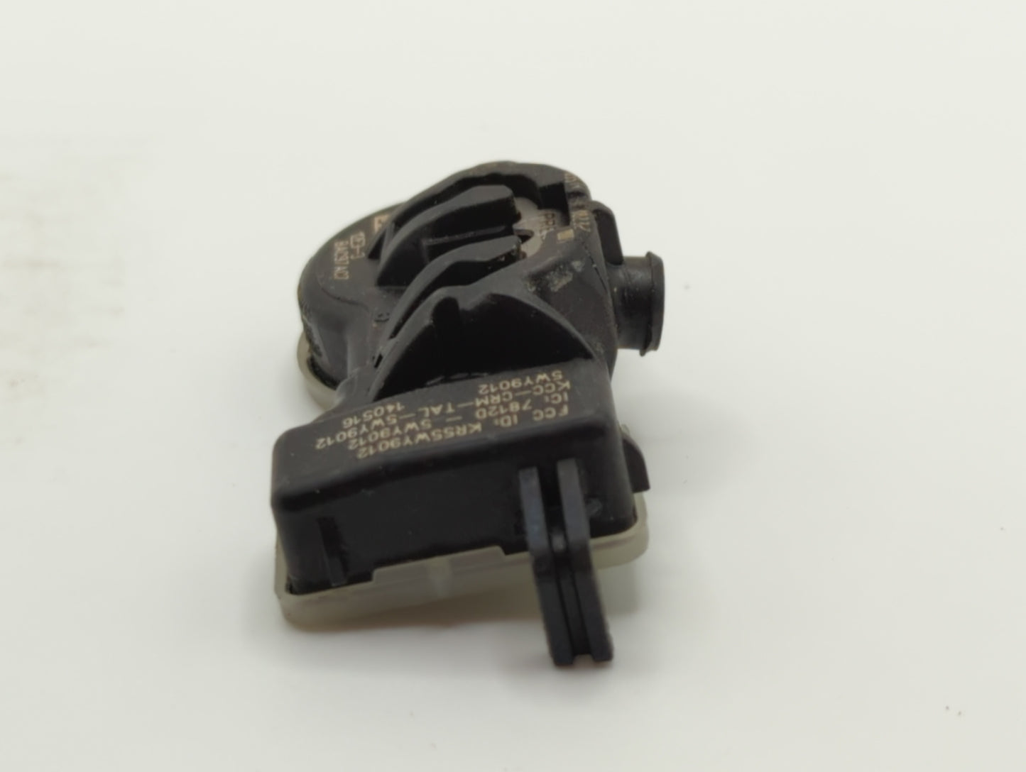 2017 Chrysler 200 Tire Pressure Monitoring System Sensor Tpms - Oemusedautoparts1.com