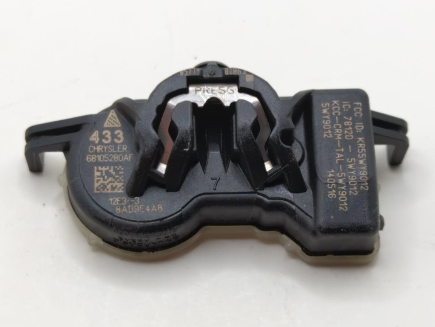2017 Chrysler 200 Tire Pressure Monitoring System Sensor Tpms - Oemusedautoparts1.com