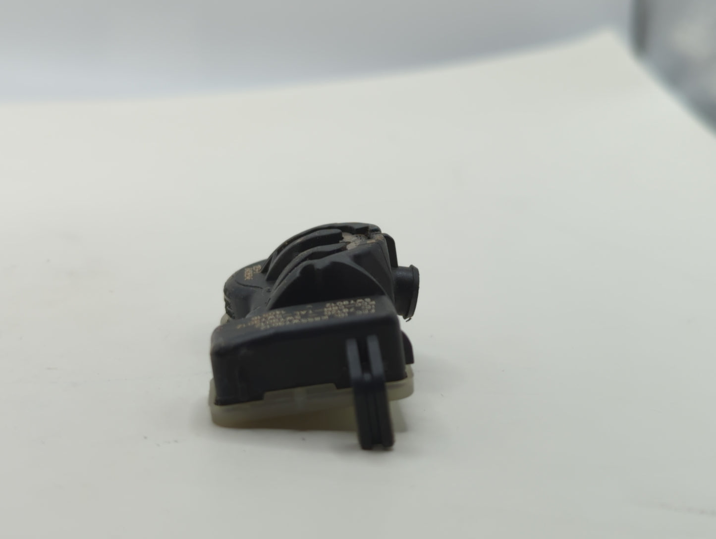 2017 Chrysler 200 Tire Pressure Monitoring System Sensor Tpms - Oemusedautoparts1.com