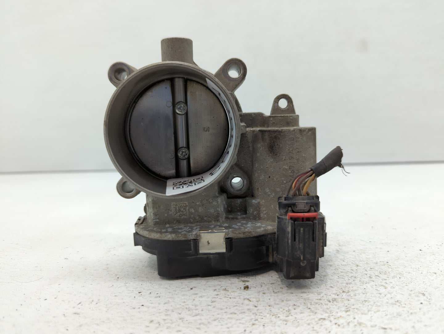 2015-2017 Chrysler 200 Throttle Body P/N:04891970AB Fits Fits 2014 2015 2016 2017 2018 2019 2020 2021 2022 OEM Used Auto Par