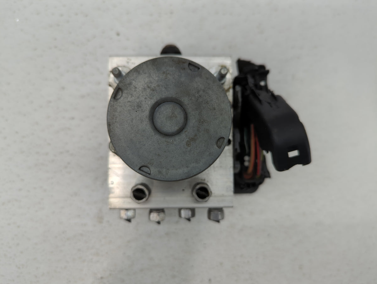 2016 Chrysler 200 Anti-Lock Brake ABS Pump Module Actuator OEM P/N:68293539AB Fits OEM Used Auto Parts - Oemusedautoparts1.c