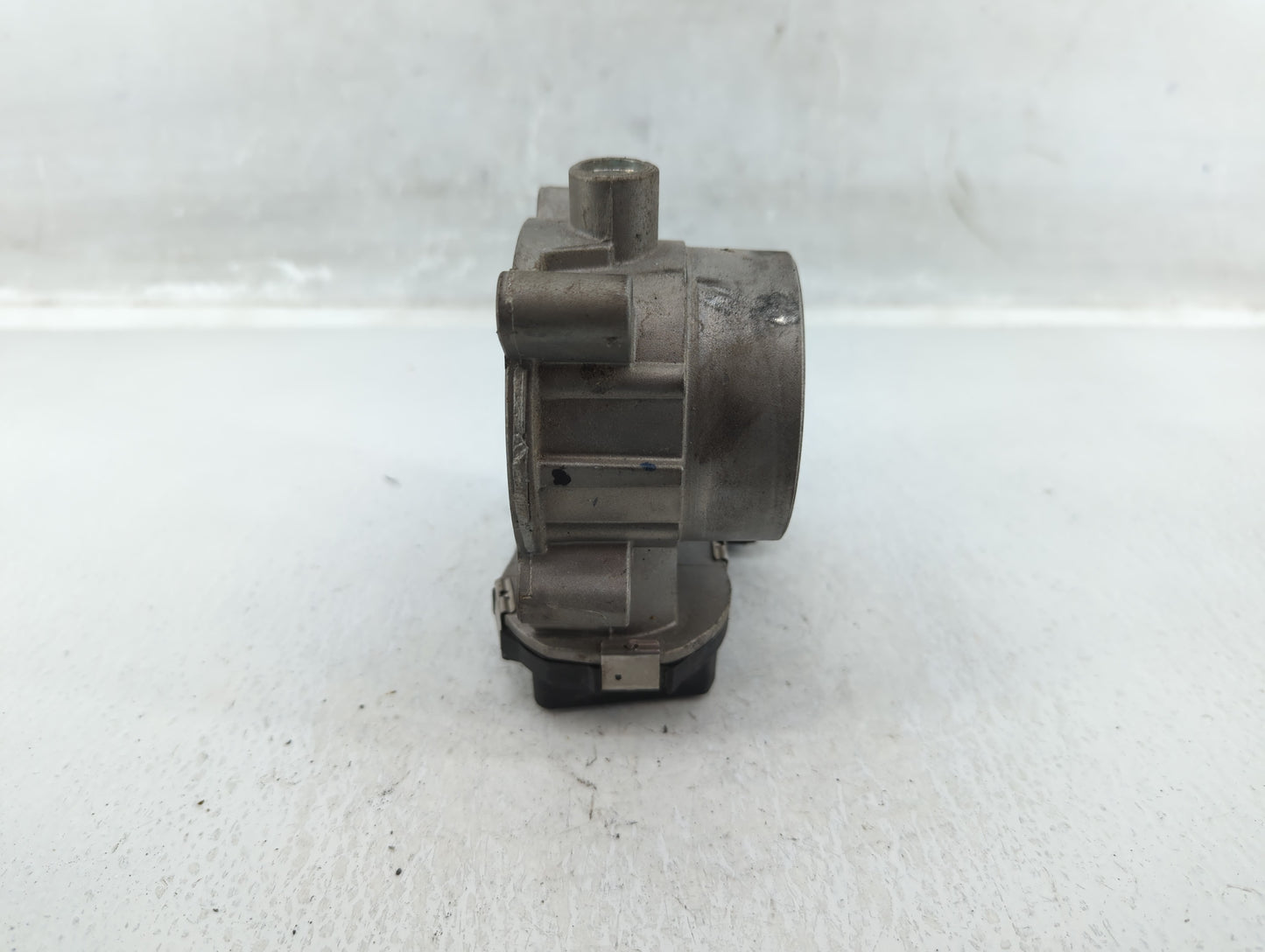 2015-2017 Chrysler 200 Throttle Body P/N:04891970AB Fits Fits 2014 2015 2016 2017 2018 2019 2020 2021 2022 OEM Used Auto Par