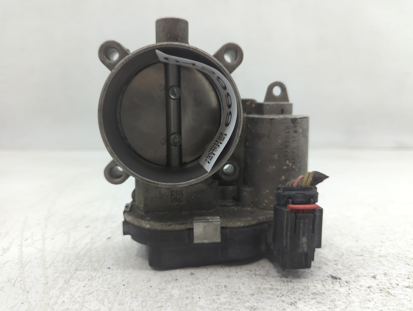 2015-2017 Chrysler 200 Throttle Body P/N:04891970AB Fits Fits 2014 2015 2016 2017 2018 2019 2020 2021 2022 OEM Used Auto Par