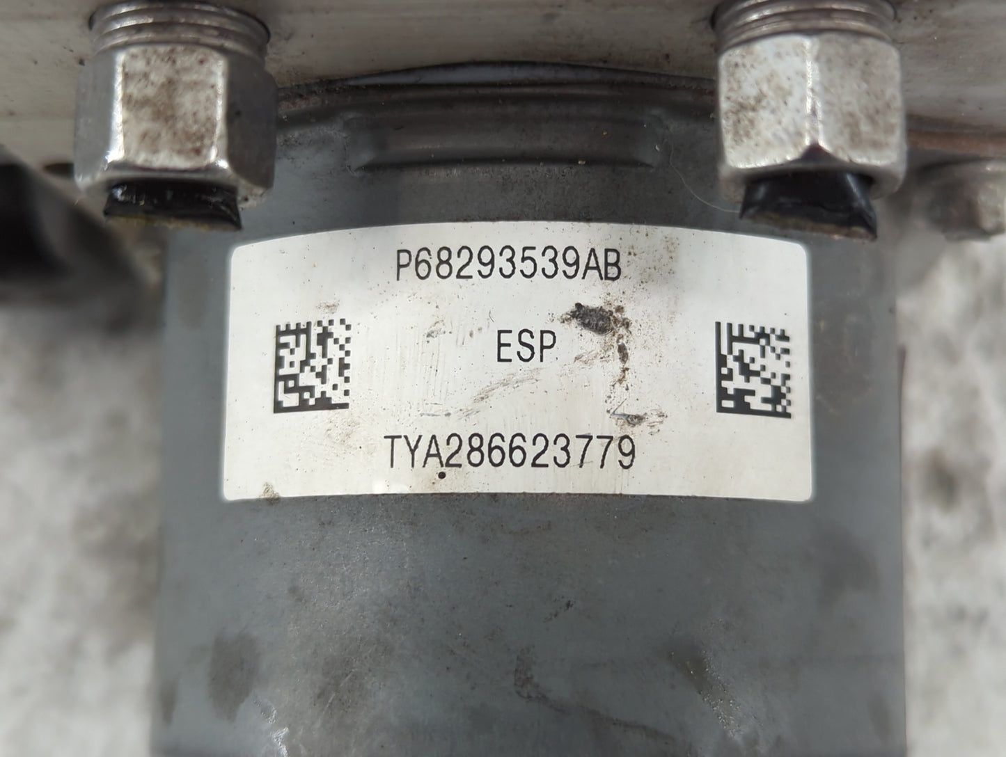 2016 Chrysler 200 ABS Pump Control Module Replacement P/N:P68293539AB Fits OEM Used Auto Parts - Oemusedautoparts1.com