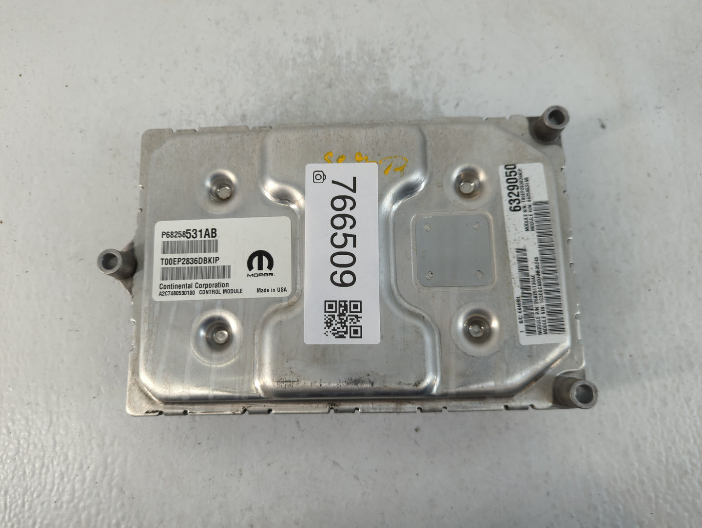 2016-2017 Chrysler 200 PCM Engine Control Computer ECU ECM PCU OEM P/N:P68291130AC P68258531AB Fits Fits 2016 2017 OEM Used 