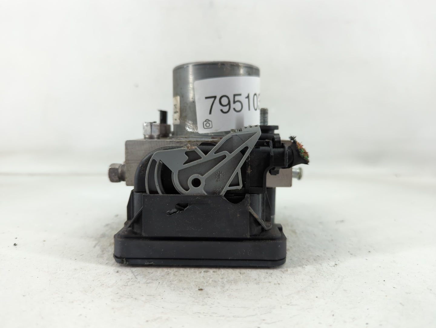 2017 Chrysler 200 ABS Pump Control Module Replacement P/N:P68253539AB Fits OEM Used Auto Parts - Oemusedautoparts1.com