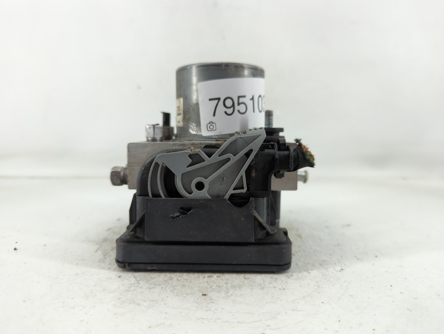 2017 Chrysler 200 ABS Pump Control Module Replacement P/N:P68253539AB Fits OEM Used Auto Parts - Oemusedautoparts1.com
