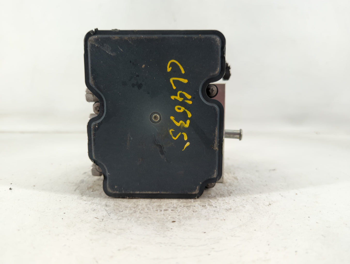 2017 Chrysler 200 ABS Pump Control Module Replacement P/N:P68253539AB Fits OEM Used Auto Parts - Oemusedautoparts1.com