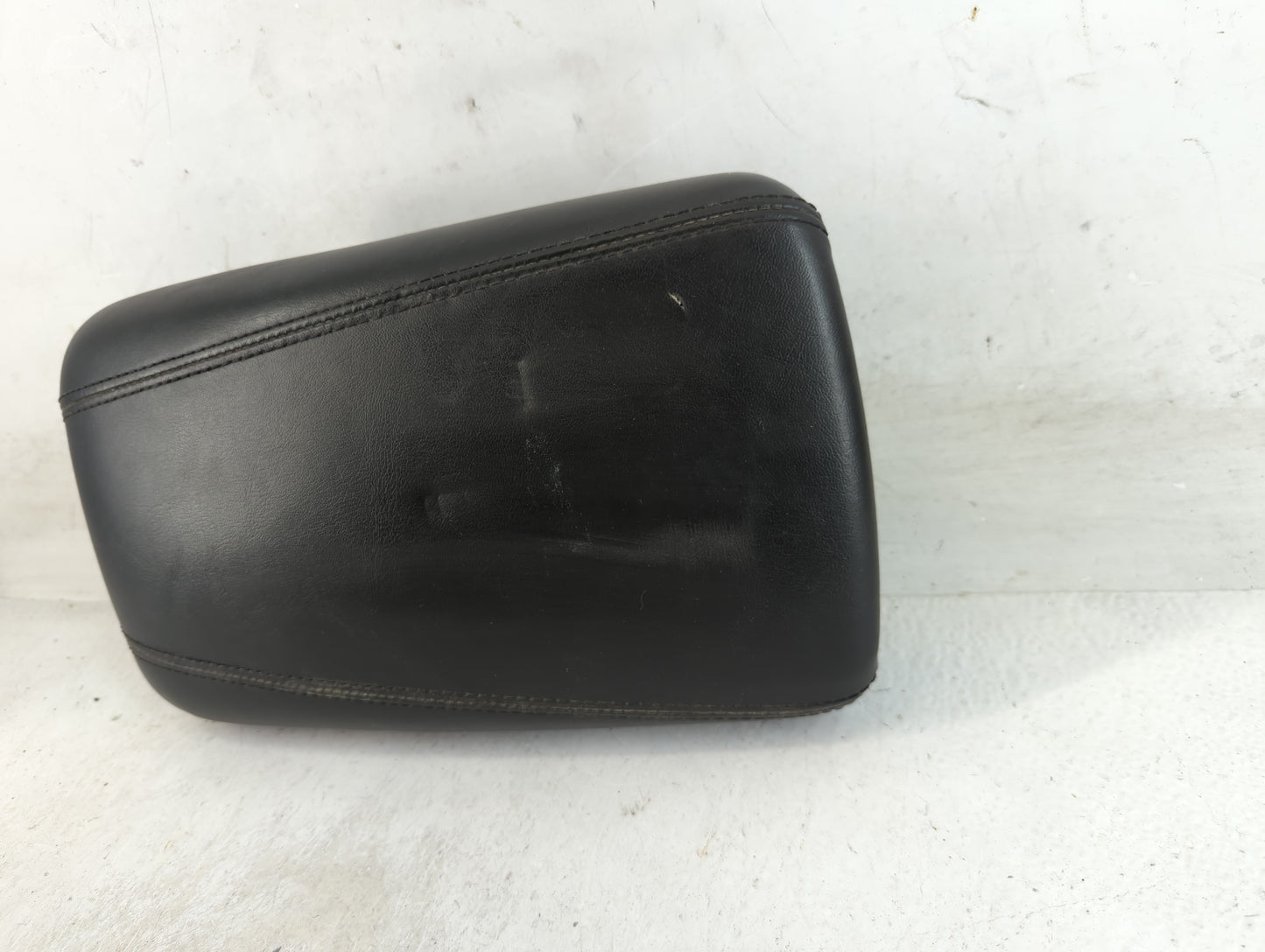 2017 Chrysler 200 Center Console Armrest Cover Lid Fits OEM Used Auto Parts - Oemusedautoparts1.com