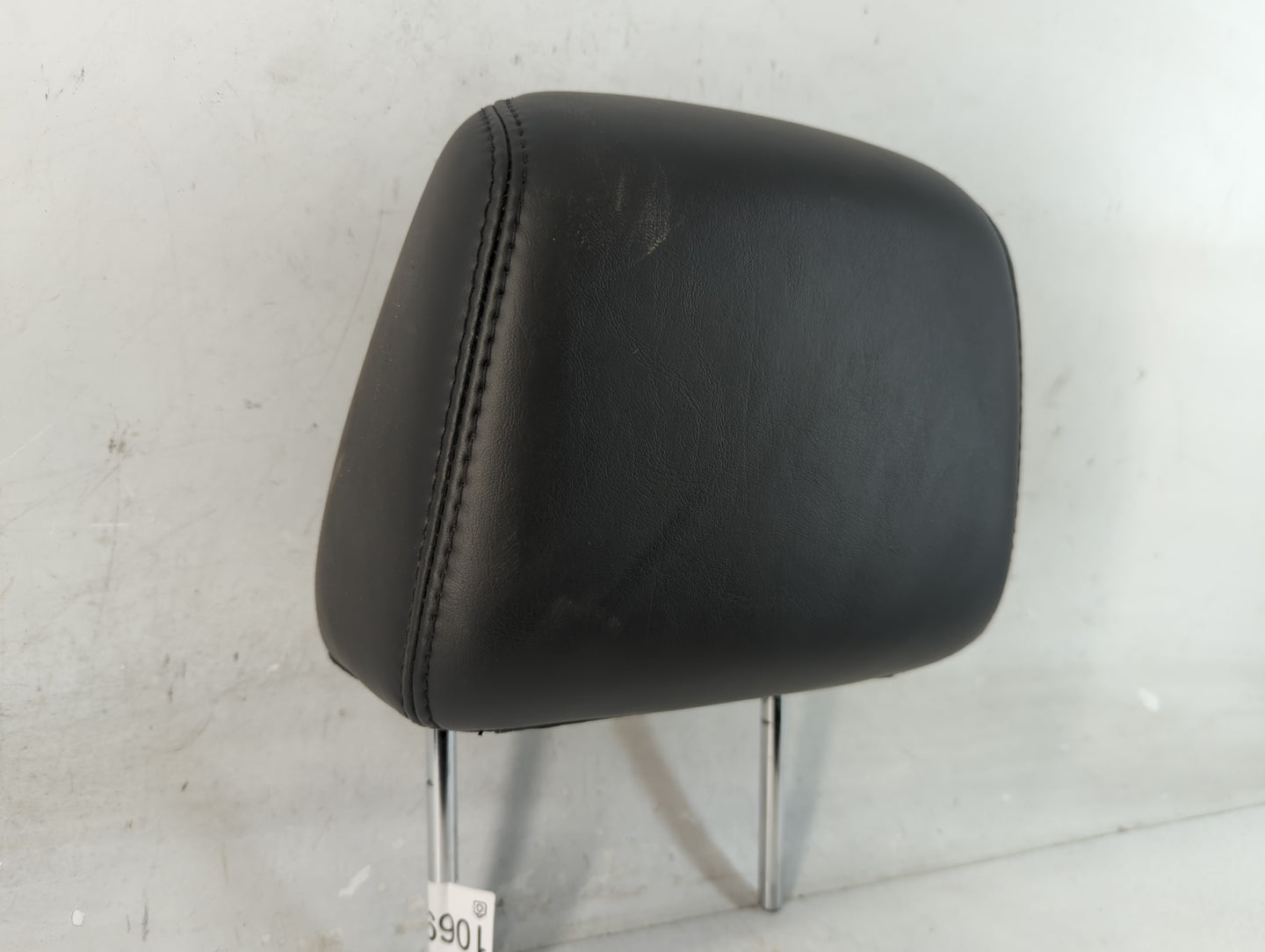 2015-2022 Chrysler 300 Headrest Head Rest Front Driver Passenger Seat Fits Fits 2015 2016 2017 2018 2019 2020 2021 2022 OEM 