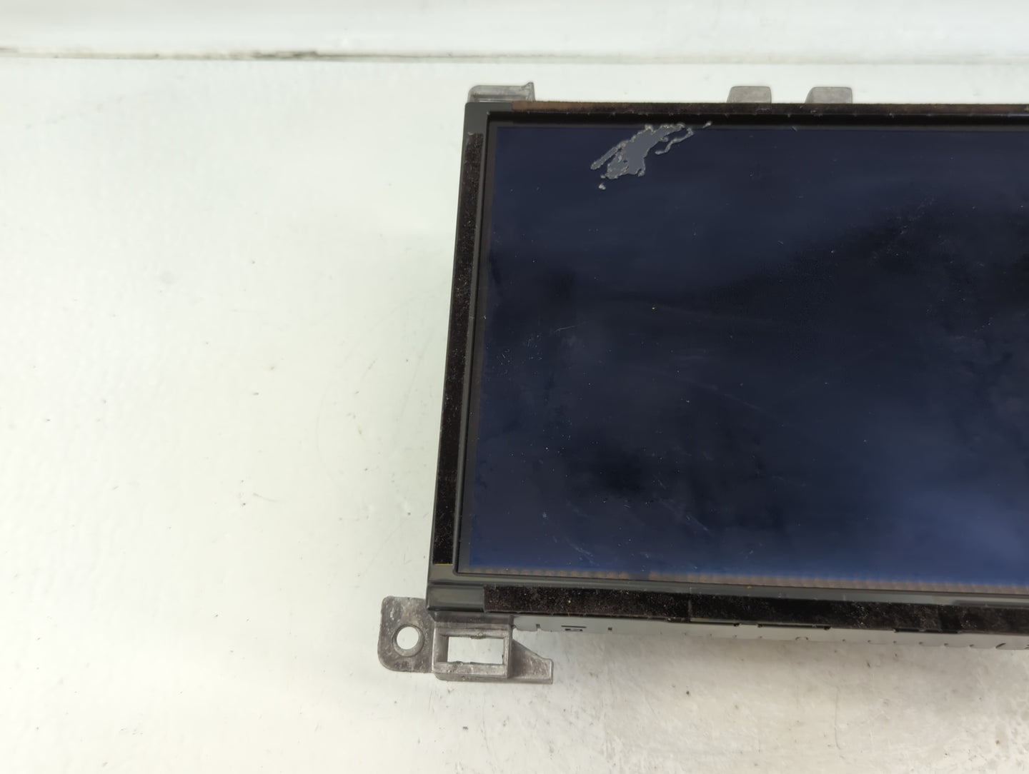 2017 Chrysler 300 Radio AM FM Cd Player Receiver Replacement P/N:68306687AL Fits OEM Used Auto Parts - Oemusedautoparts1.com