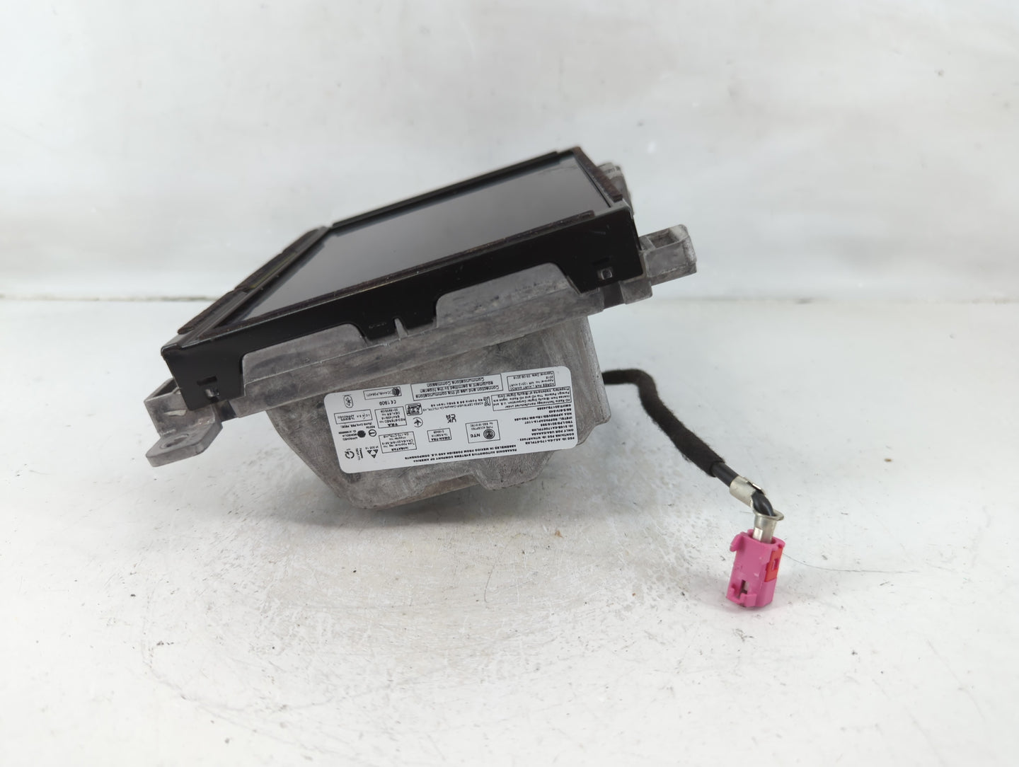 2017 Chrysler 300 Radio AM FM Cd Player Receiver Replacement P/N:68306687AL Fits OEM Used Auto Parts - Oemusedautoparts1.com