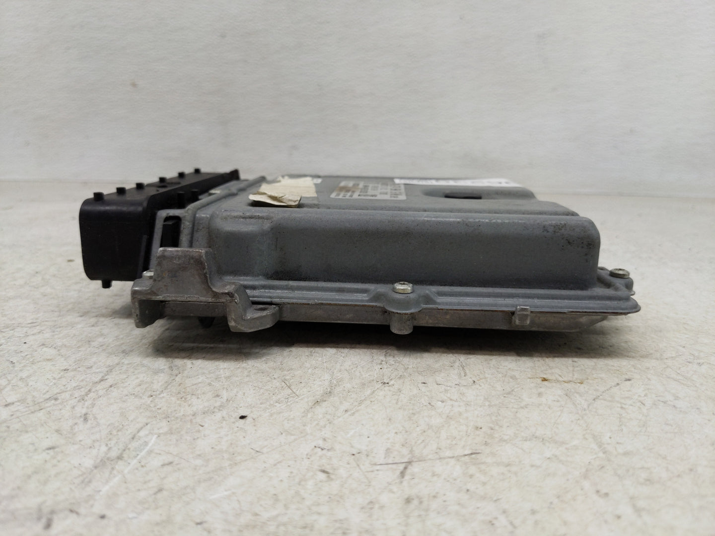 2017 Chrysler 300 PCM Engine Control Computer ECU ECM PCU OEM P/N:A2749001600 Fits Fits 2016 2018 2019 2020 OEM Used Auto Pa