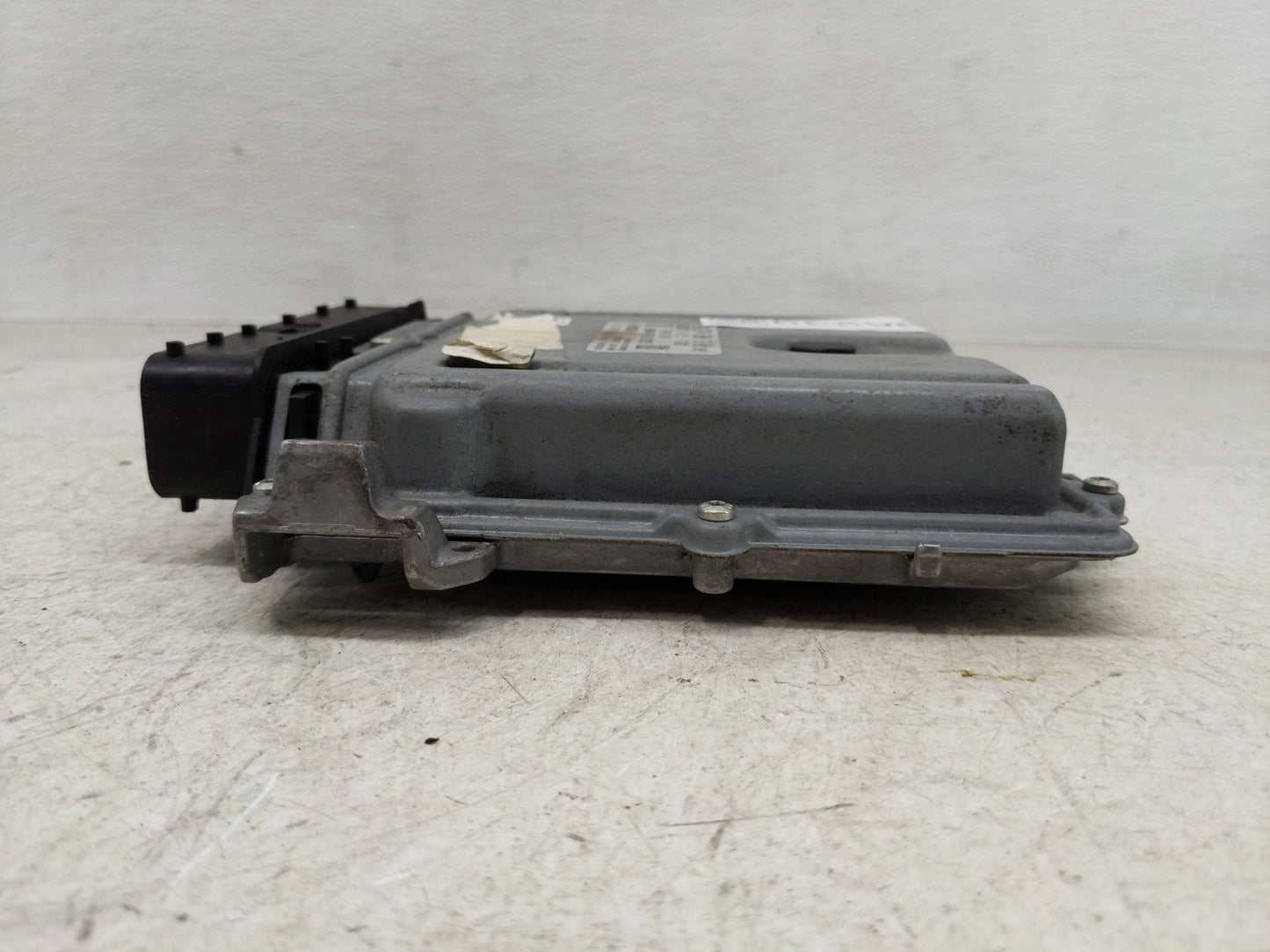 2017 Chrysler 300 PCM Engine Control Computer ECU ECM PCU OEM P/N:A2749001600 Fits Fits 2016 2018 2019 2020 OEM Used Auto Pa