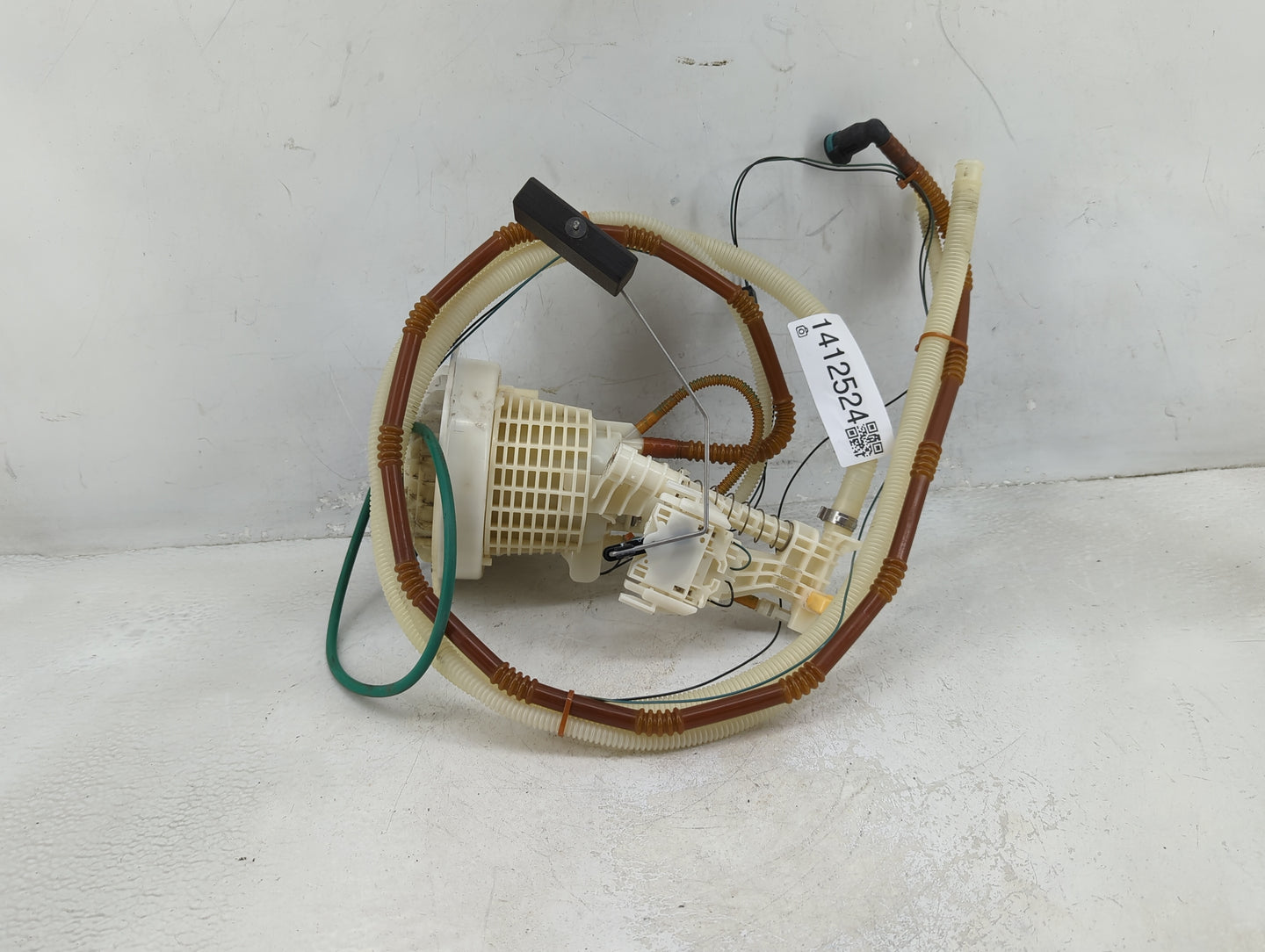 2005-2020 Chrysler 300 Electrical Gas Fuel Pump Assembly 1412524 - Oemusedautoparts1.com