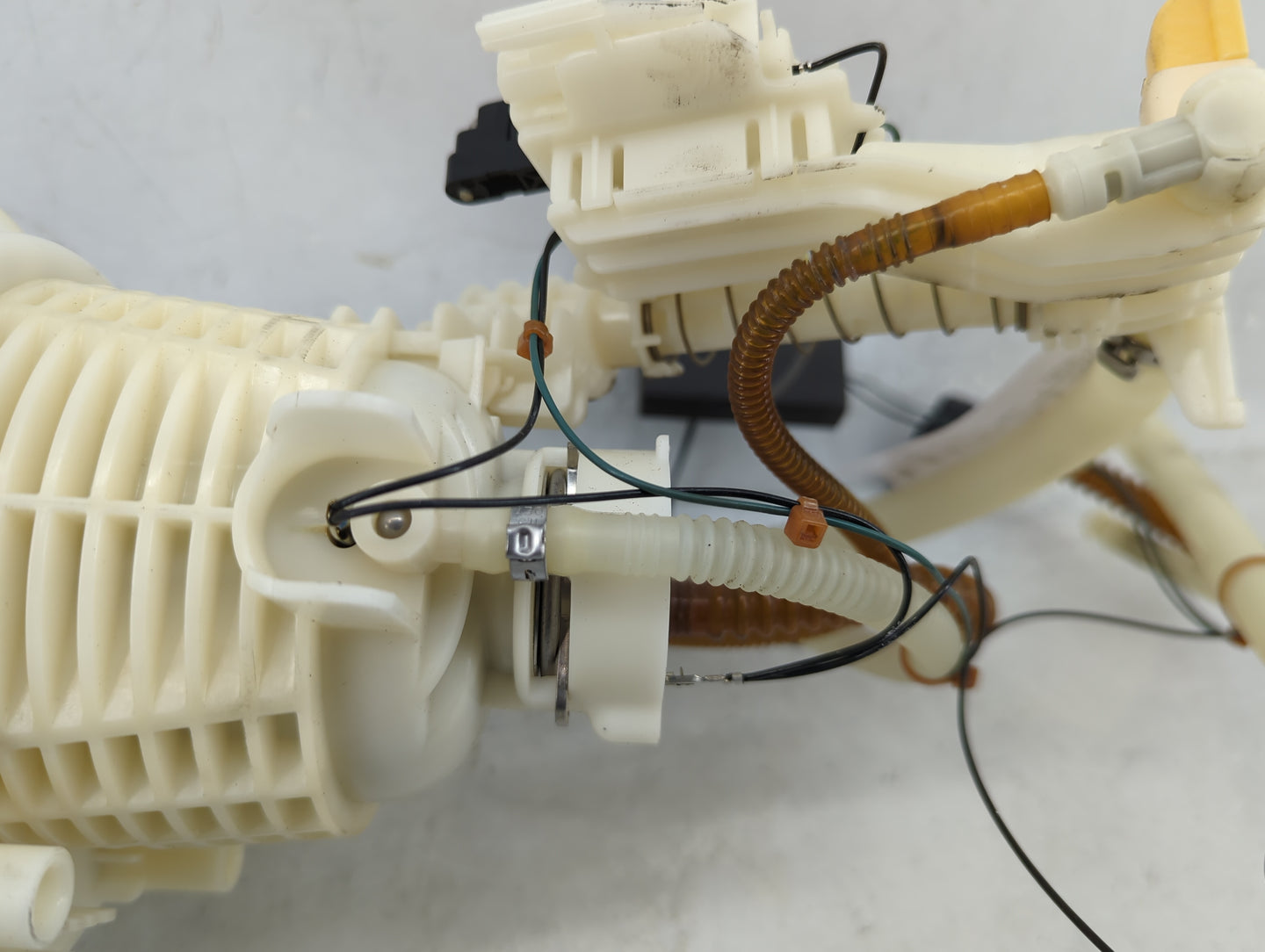 2005-2020 Chrysler 300 Electrical Gas Fuel Pump Assembly 1412524 - Oemusedautoparts1.com
