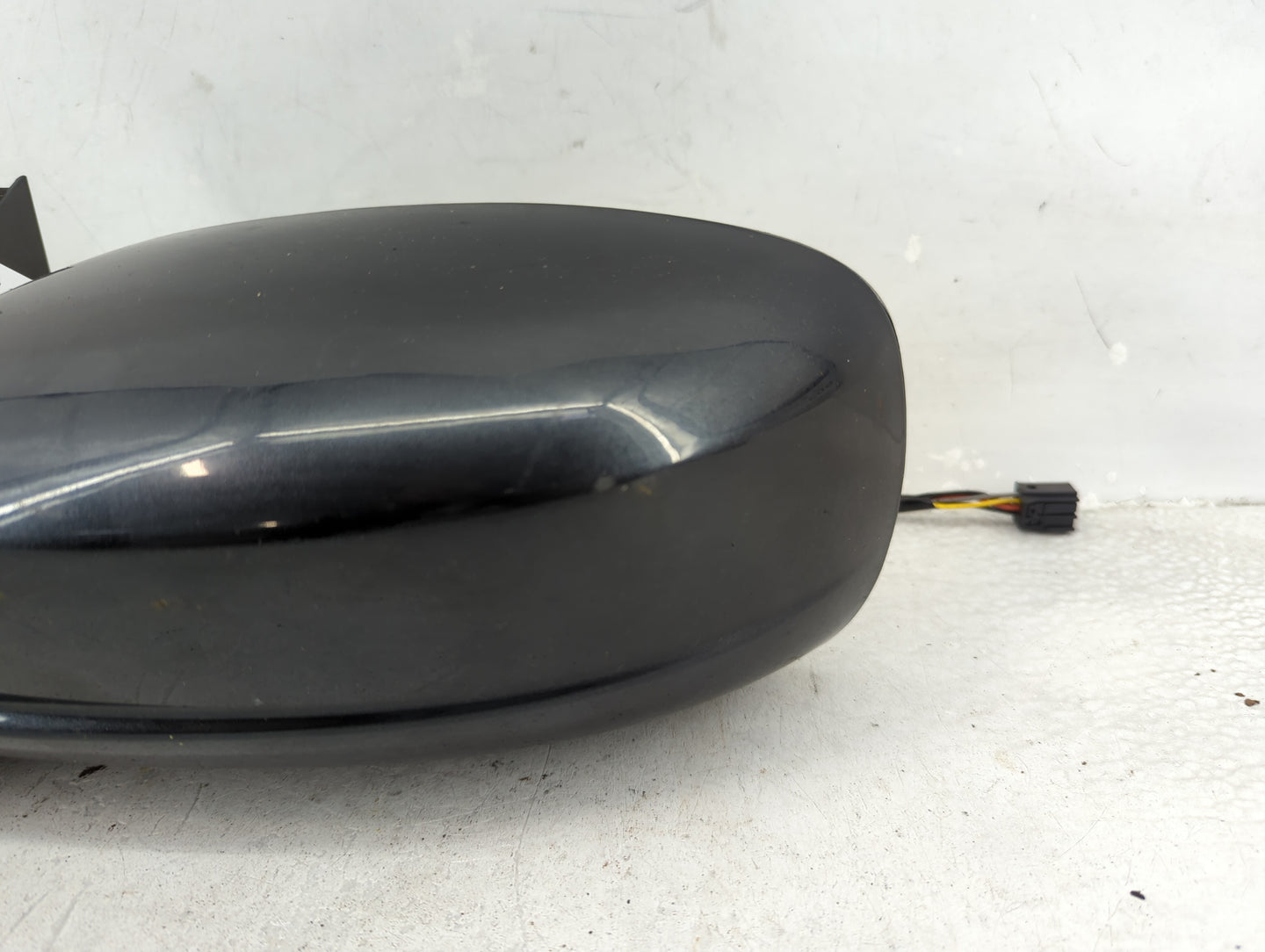 2015-2022 Chrysler 300 Driver Side View Mirror - Left Door Mirror OEM Used - Oemusedautoparts1.com