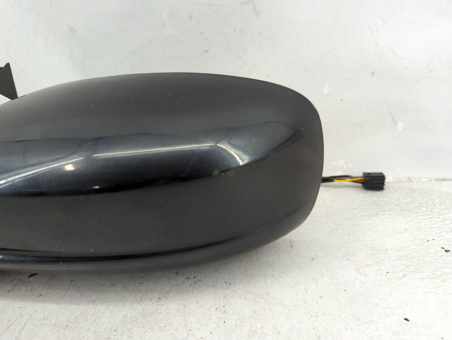 2015-2022 Chrysler 300 Driver Side View Mirror - Left Door Mirror OEM Used - Oemusedautoparts1.com