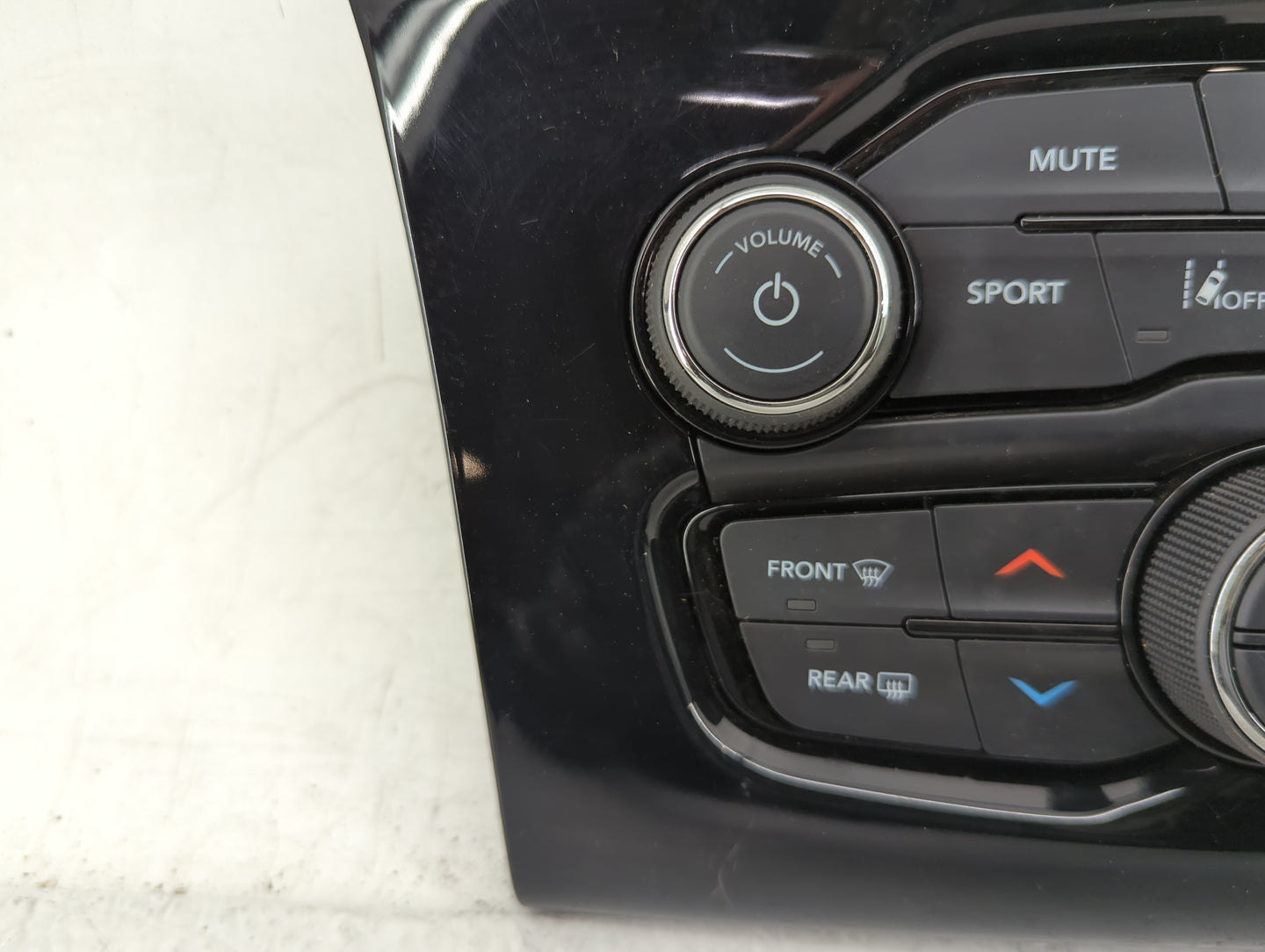 2017-2022 Chrysler 300 Climate Control Module Temperature AC/Heater Replacement P/N:P68293637AA Fits OEM Used Auto Parts - O