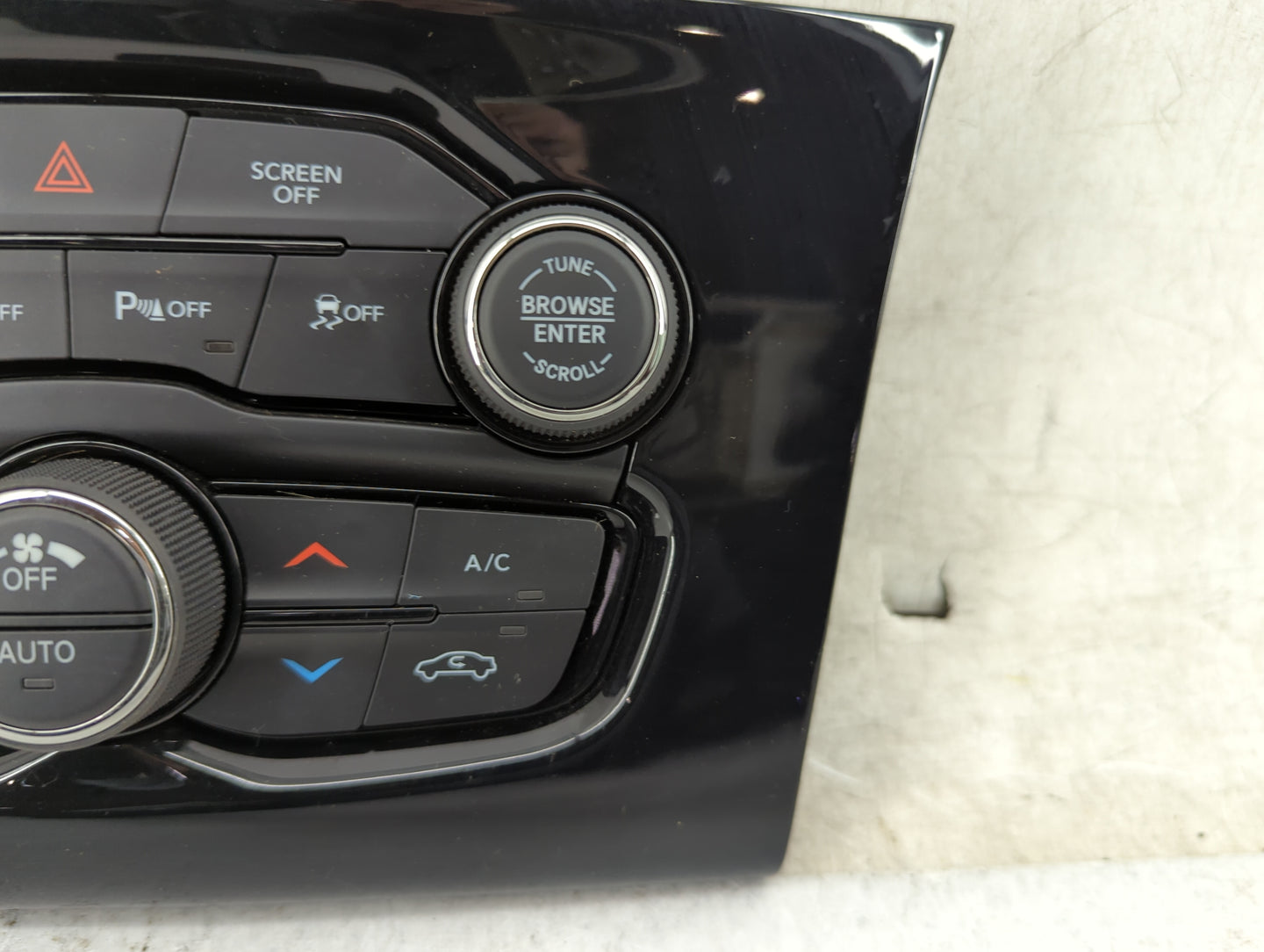 2017-2022 Chrysler 300 Climate Control Module Temperature AC/Heater Replacement P/N:P68293637AA Fits OEM Used Auto Parts - O