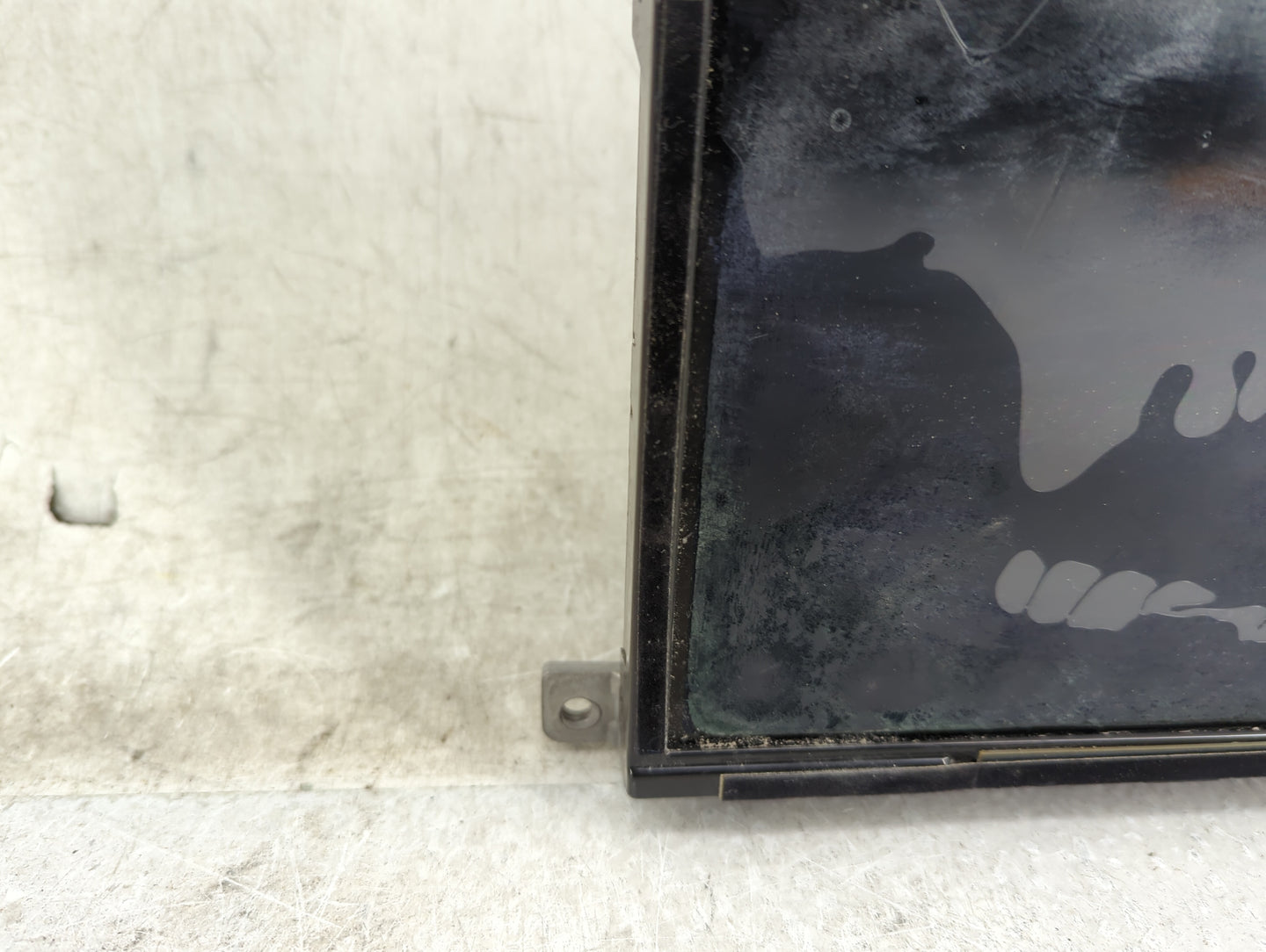 2017 Chrysler 300 Information Display Screen - Oemusedautoparts1.com