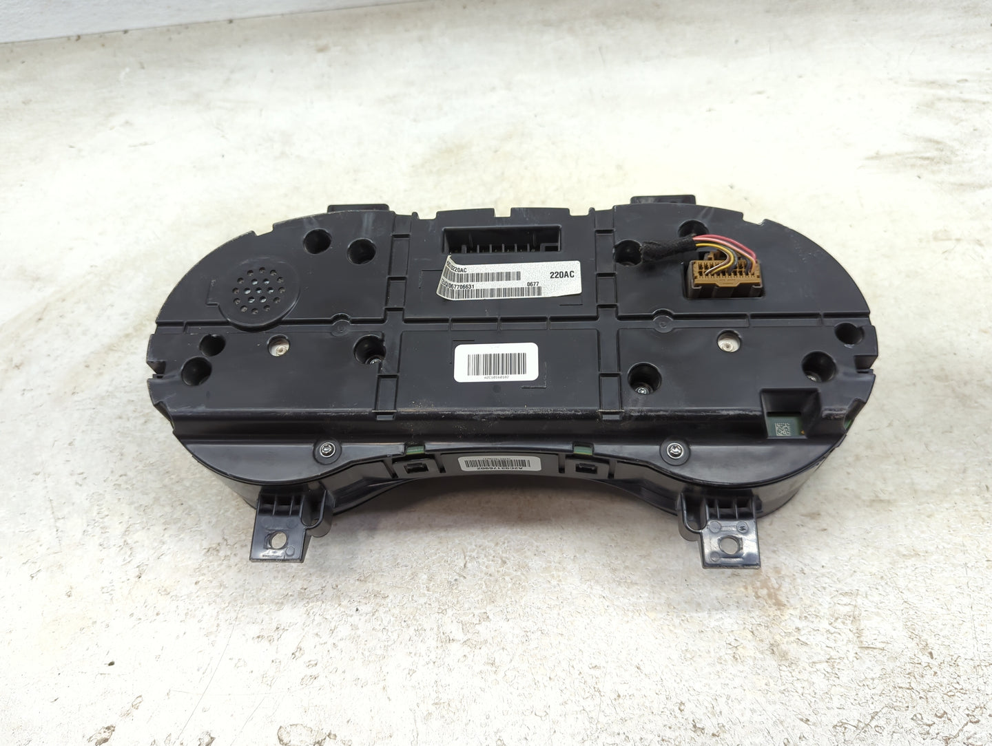 2017 Chrysler 300 Instrument Cluster Speedometer Gauges P/N:P68310220AC T2UQI067706631 Miles: Fits OEM Used Auto Parts - Oem