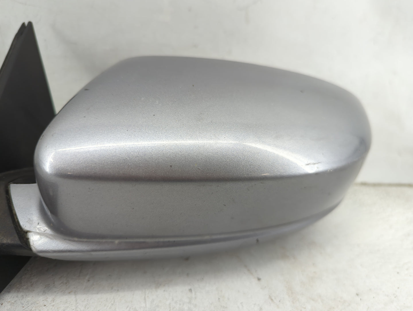 2017 Chrysler 300 Driver Side View Mirror - Left Door Mirror OEM Used - Oemusedautoparts1.com