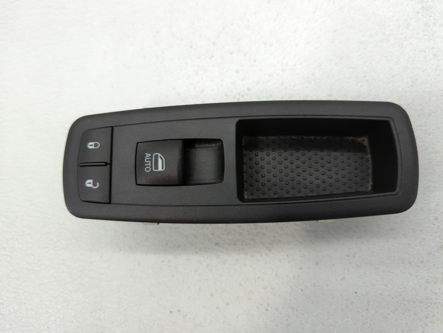 2017 Chrysler 300 Passenger Right Power Window Switch 10123676 - Oemusedautoparts1.com