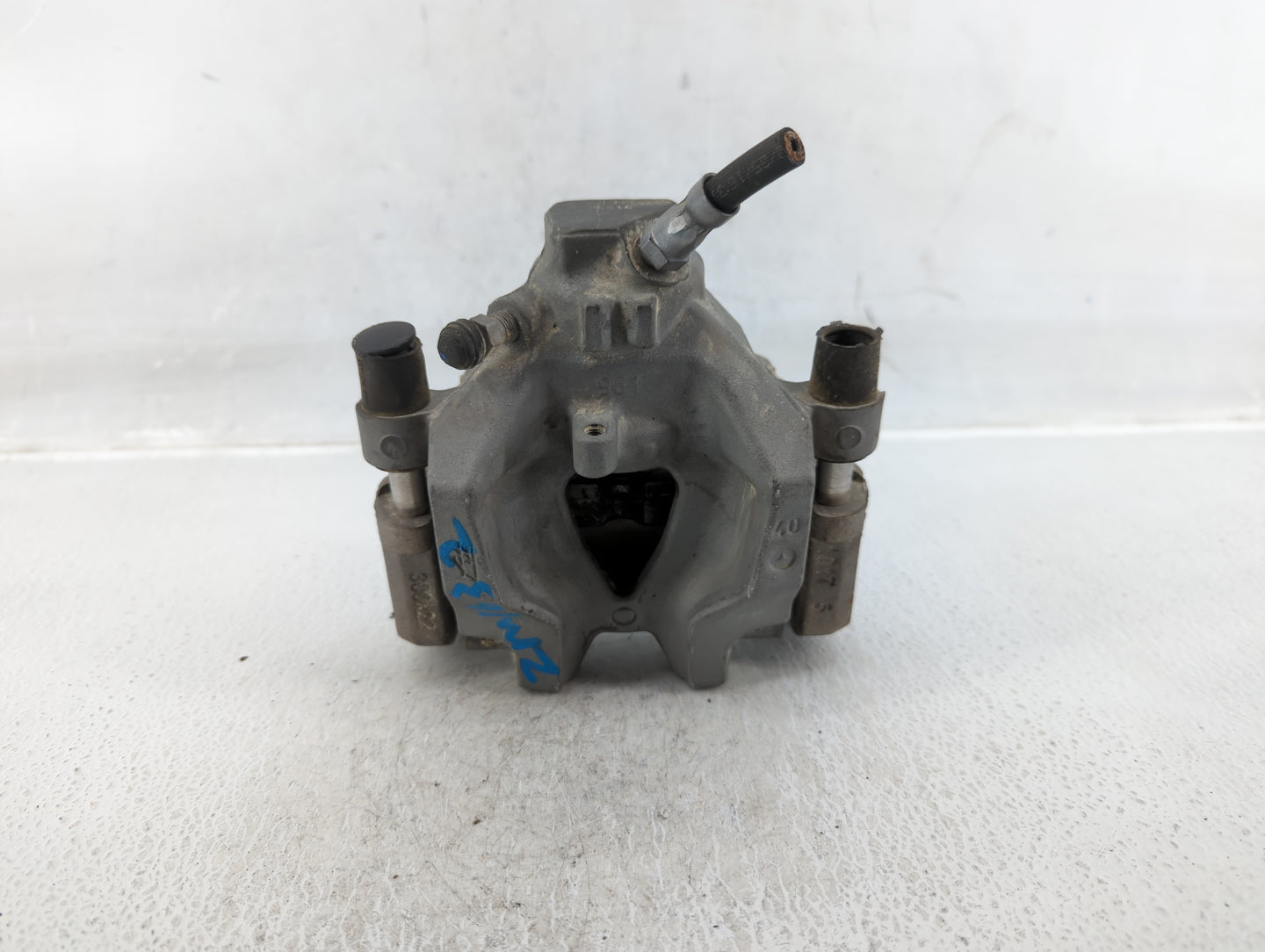 Chrysler E Class Front Passenger Right Brake Caliper - Oemusedautoparts1.com