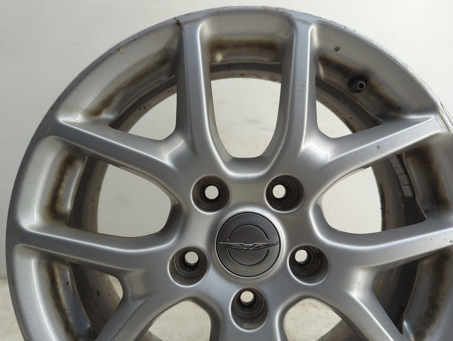 2017-2018 Chrysler Pacifica Oem Wheel Rim - Oemusedautoparts1.com