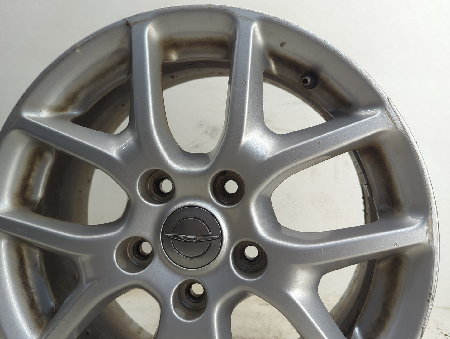 2017-2018 Chrysler Pacifica Oem Wheel Rim - Oemusedautoparts1.com